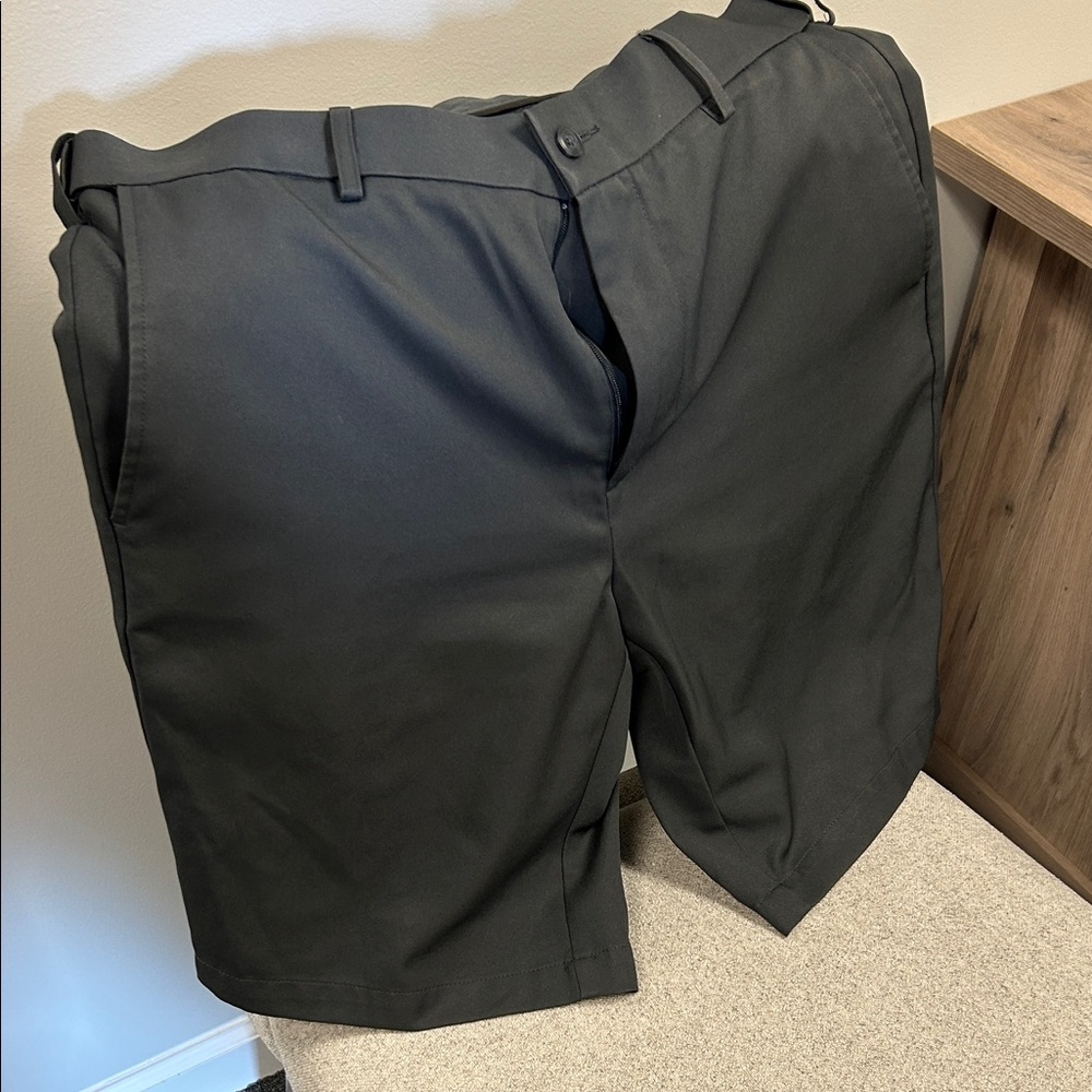 Grand Slam Men's Charcoal Flat Front Shorts